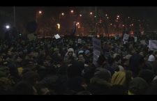 ПРАВОСЛАВНА РУМУНИЈА ЈЕ УСТАЛА: Масовне демонстрације широм земље против режима (видео)