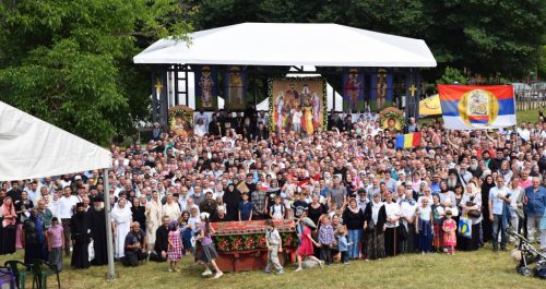 ΜΗΝΥΜΑ της έκτης προσευχόμενης, εκκλησιαστικής και λαϊκής Συνάξεως στη μονή του Αγίου Νικολάου του Θαυματουργού στη Λόζνιτσα κοντά στο Τσάτσακ στις 3 Ιουνίου του 2018