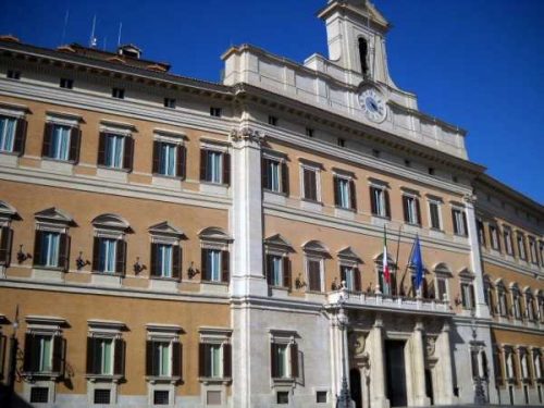 Италија: Петиција за повлачење признање Косова