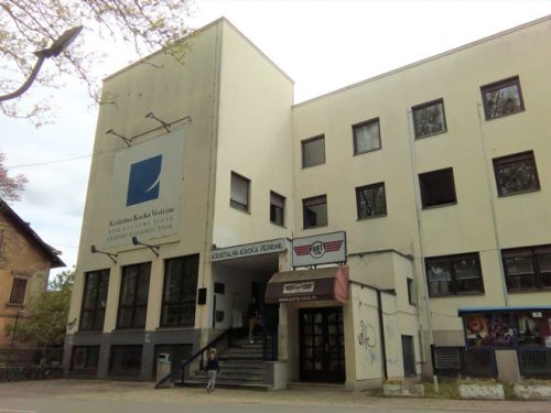 Сисак: Споменик оштећен, логорска зграда претворена у позориште