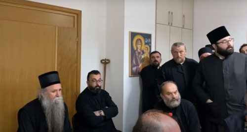Владики Јоаникију и свештеницима одређен притвор до 72 сата