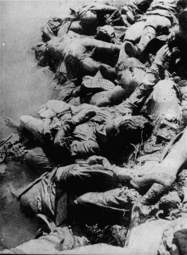 Corpses_in_the_Sava_river,_Jasenovac_camp,_1945