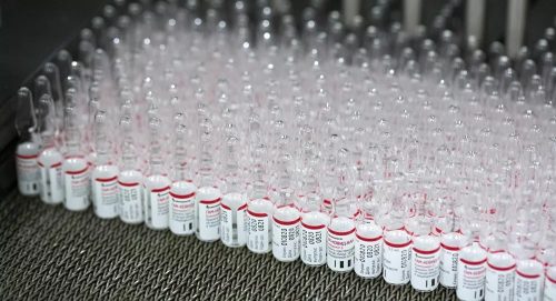 ПРЕГОВОРИ ПРИ КРАЈУ: Србија купује вакцину против короне од СЗО и фондације Била Гејтса!