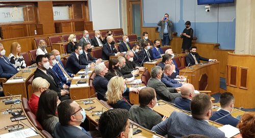 Поново усвојени закони које је Ђукановић вратио парламенту