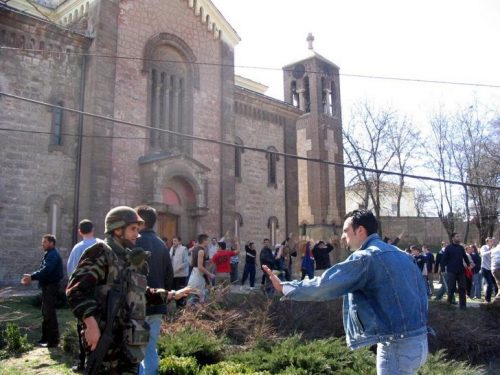 Напад на храм светог Саве у јужном делу К. Митровице