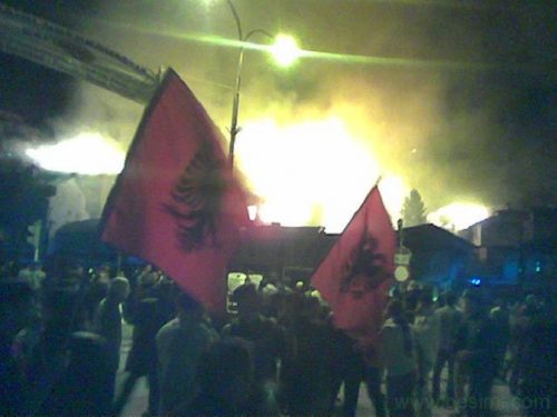 albanski-ekstremisti-pogrom-2004