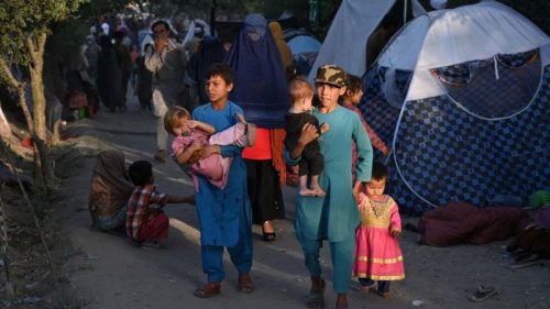 Рат и Авганистан: Талибани сеју страх, пада град за градом, становништво бежи у престоницу Кабул