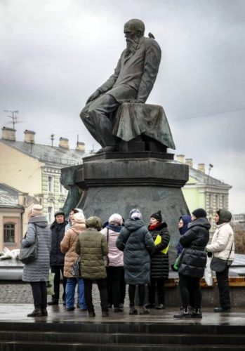 Spomenik-Dostojevskom