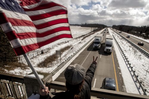 Инвазија слободних људи! Протест камиона КОНВОЈА СЛОБОДЕ ускоро ће окружити Вашингтон