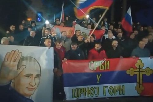 „Срби, нема назад, иза је Русија“: Скуп подршке Никшићана братској Русији