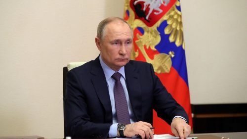 Путин: Ако се неко умеша у ситуацију у Украјини и буде стварао претњу стратешког карактера, удар ће бити муњевит