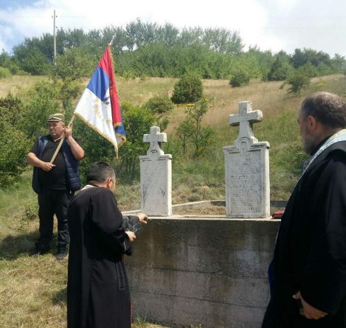 Одавање почасти, овог 6. јула, првим српским жртвама у селу Борчане 6. јула 1941. године