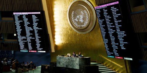 epa06401843 Screens showing results are seen during an United Nations General Assembly emergency special session to vote on a non-binding resolution condemning recent decisions about the status of Jerusalem at United Nations headquarters in New York, New York, USA, 21 December 2017.  The General Assembly voted overwhelming to denounce President?s Trump recognizing Jerusalem as Israel?s capital and called on countries not to move their embassies to the city.  EPA-EFE/JUSTIN LANE