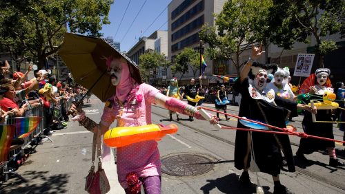 Сан Франциско пита грађане: „Да ли сте трећи пол, Нинаупоскитзипикспе, небинарни или Чубака?“