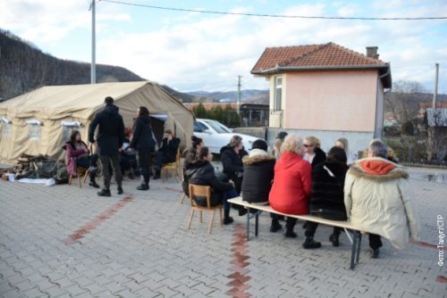 Срби на северу КиМ 12 дана на барикадама, Кфор: Анализирамо захтев Београда за повратак војске