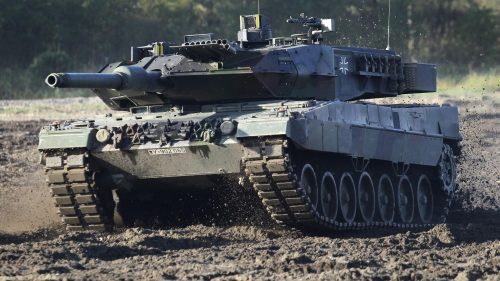 Медији: Шолц донео одлуку о слању тенкова „леопард“ Кијеву