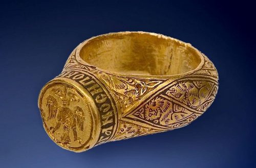 Чувени Теодорин прстен је прстен Константина Немањића, млађег сина краља Милутина