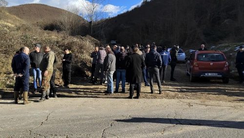 Срби устали против изградње нове базе у селу Дрен на Ким, радове чувају специјалци