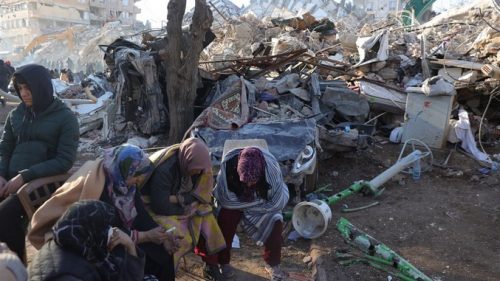 Под рушевинама у Турској и Сирији затрпано 180.000 људи