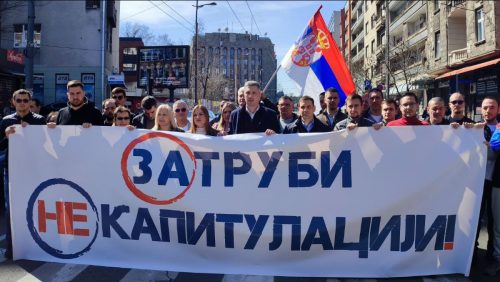 Oпозиција блокирала Таковску улицу: Једини излаз из ове политичке кризе су Вучићева оставка и ванредни избори