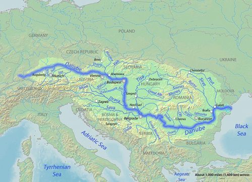 Река Прут се улива у Дунав, одакле се контролише ушће Дунава у Црно море, а ту је и стратешки важна Одеса