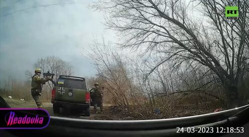 Украјински војник пуцао на аутомобил жене са дететом, јер је говорила руски