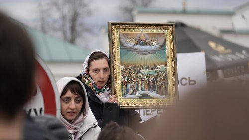 Расколници нападају храмове УПЦ: Преминуо нападач на свештеника, провокације у Камјањец-Подиљску