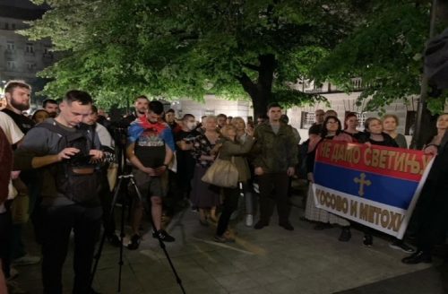 Протест због Косова завршен испред Председништва, грађани од Вучића траже да заштити Србе