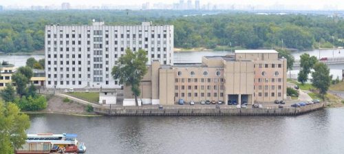 Ракета која је „нокаутирала“ Буданова прво пробила воду Дњепра па бетон подводног бункера