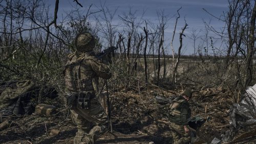 Литовкин: Украјинци масовно гину јер њихови НАТО-инструктори не знају како се изводе велике операције