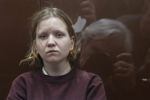 Трепова која је Татарском предала статуету-бомбу осуђена на 27 година затвора