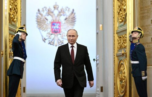 Владимир Путин по пети пут положио заклетву као председник Русије: Уверен сам да ће Руси достојанствено проћи кроз овај тежак, прекретнички период, и постати још јачи