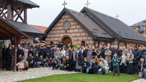 Прослава храмовне славе Светог краља Милутина у Бадовинцима